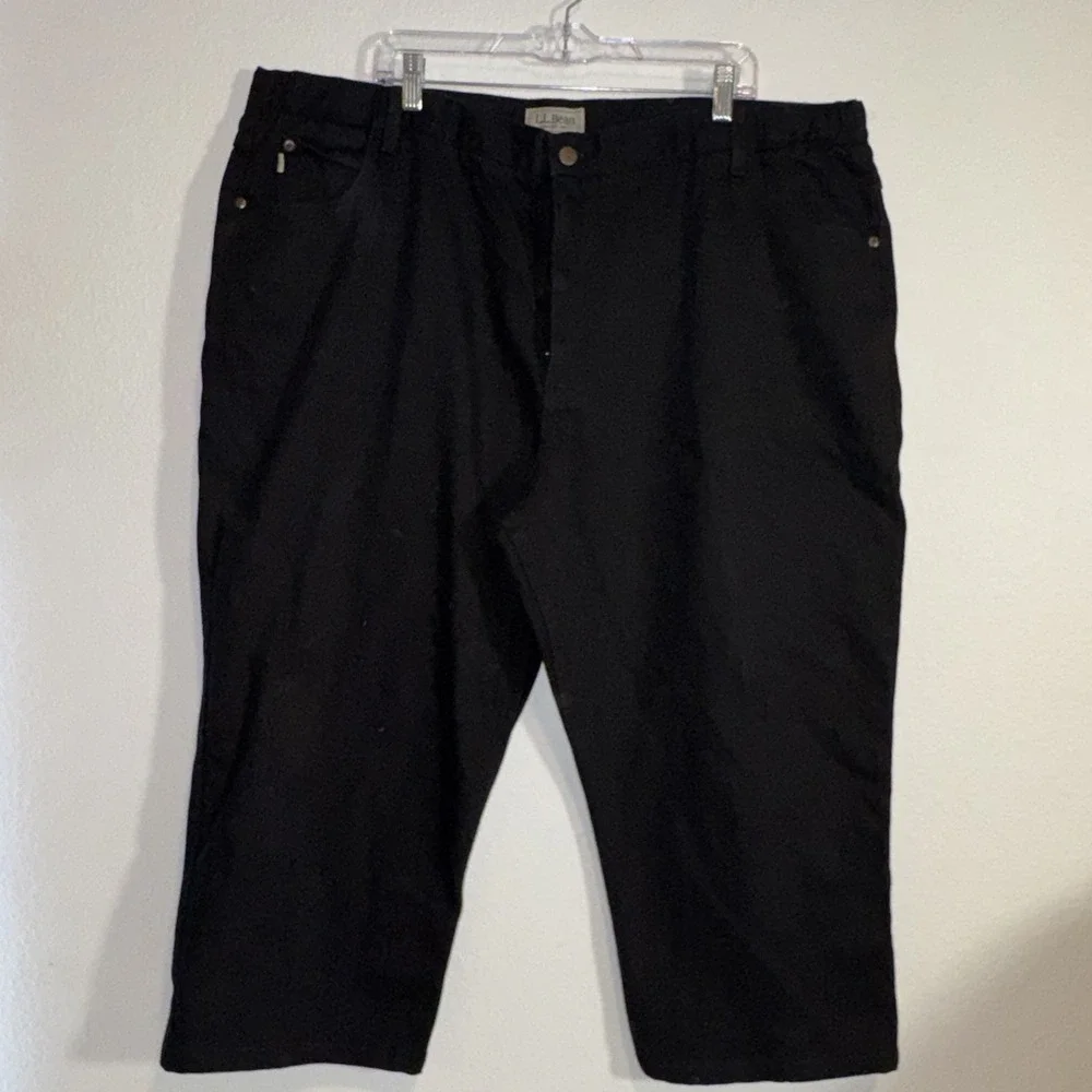 LL Bean Men's Jeans Comfort Waist Black Size 46X23 Hemmed Stretch Short Inseam